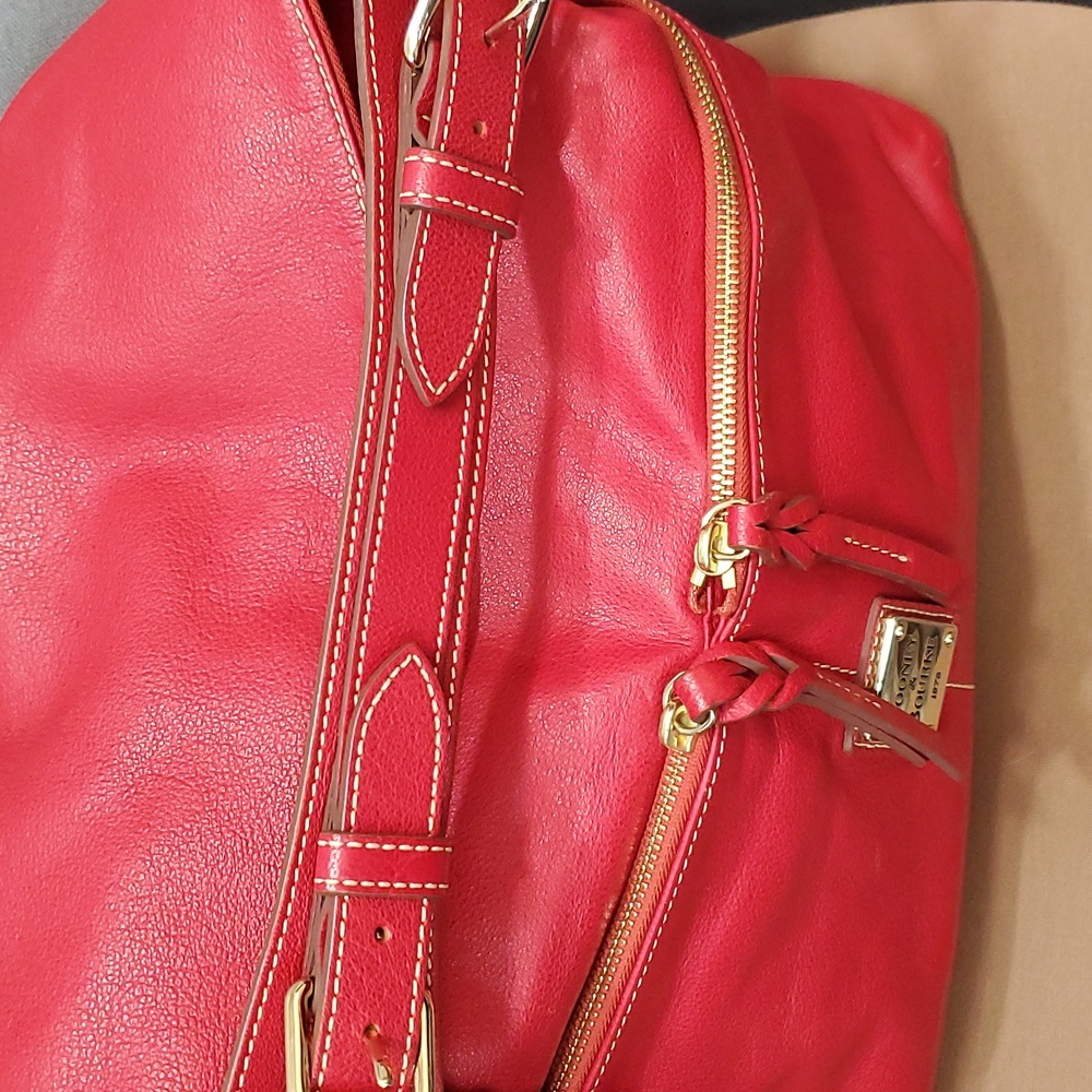 Dooney & Bourke Large Red Pebble Leather Hobo Dillen Pocket Sac - Picture 3 of 11